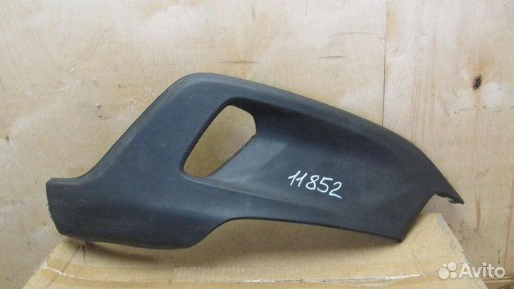 Накладка переднего бампера Volvo V40 Cross Country