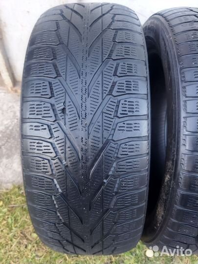 Nokian Tyres Hakkapeliitta R2 235/55 R19