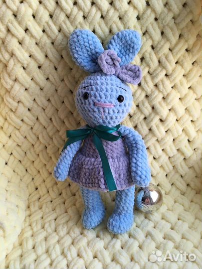 Зайки вязаные