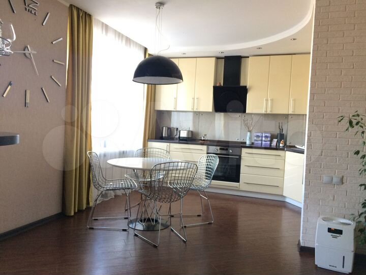 4-к. квартира, 103 м², 3/5 эт.