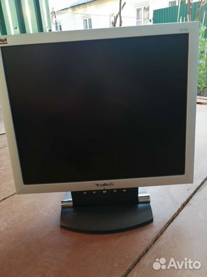 Монитор Viewsonic 17