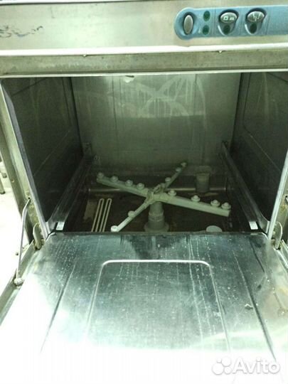 Фронтальная посудомоечная машина Dihr GS 50 с помп