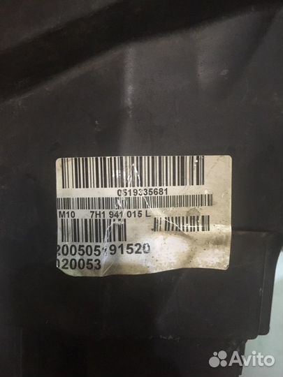 Левая фара VW T5