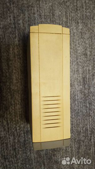 Блок бесперебойного питания apc