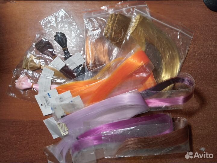 Трессы и прядки на заколке синтетические