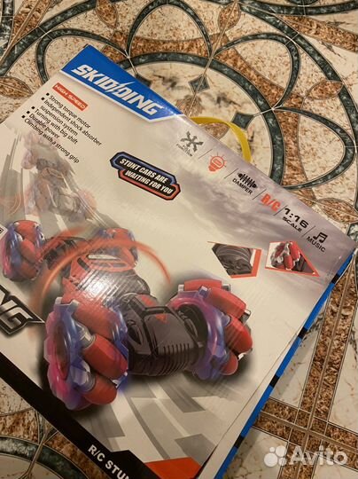 Радиоуправляемая машинка для дрифта