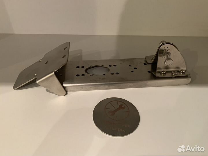 Крепление датчика эхолота garmin (под лодку)