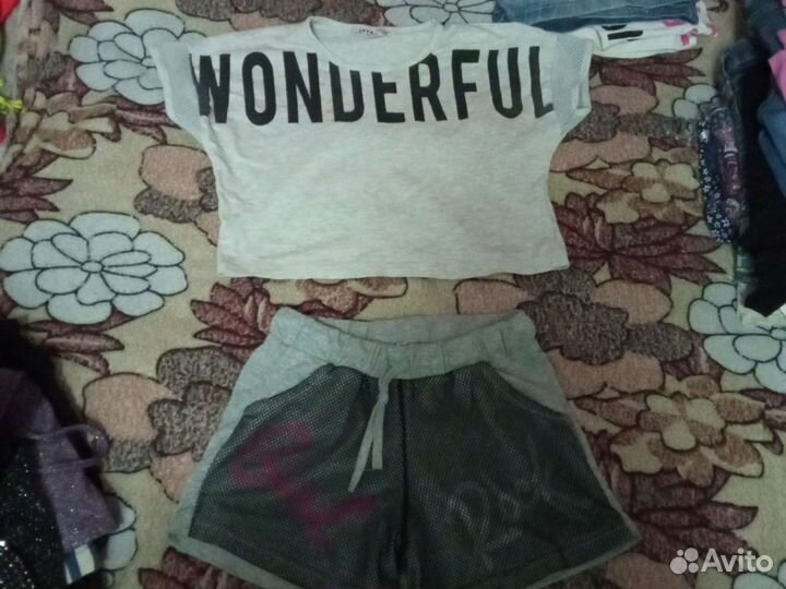 На девочку 10-11 лет