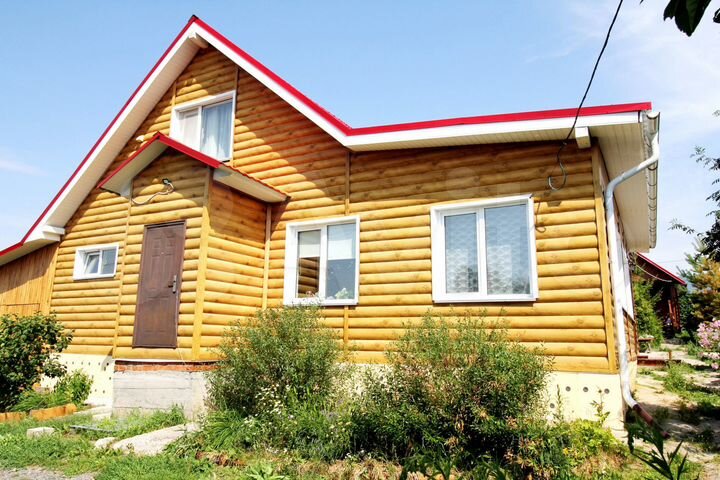 Дом 215 м² на участке 15,9 сот.