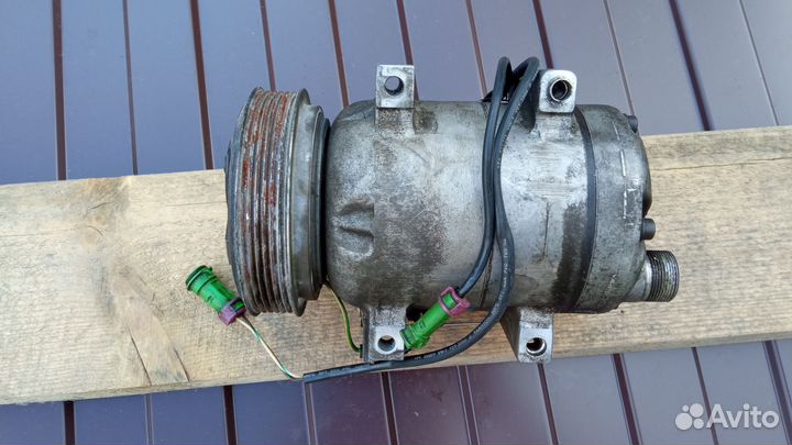 Компрессор кондиционера Ауди Фольксваген