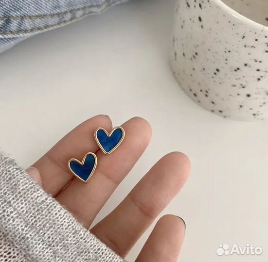 Женские сережки сердечко