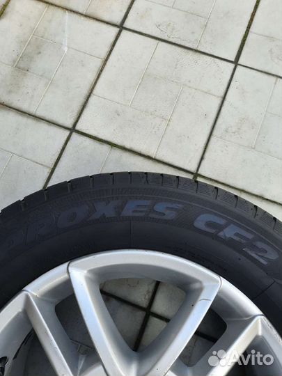 Toyo Proxes CF2 215/65 R16 98H