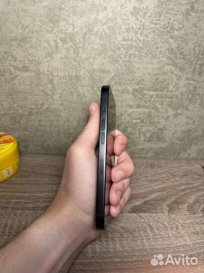 iPhone 15 Pro, 128 ГБ