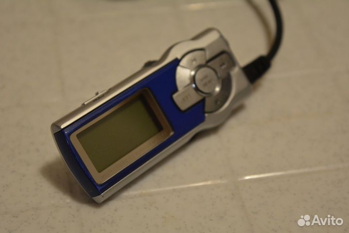 CD/MP3 аудио плеер iRiver IMP-450 синий с чехлом
