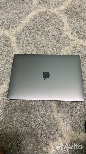 Macbook air 13 m1 8 256gb space gray
