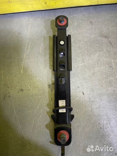 Механизм регулировки ремня безопасности Kia Ceed