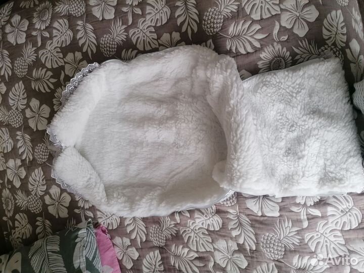 Продам конверт на выписку Зимний