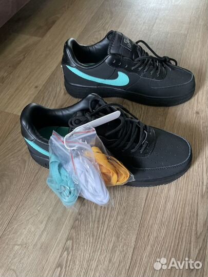 Nike Air Force 1 x Tiffany & CO