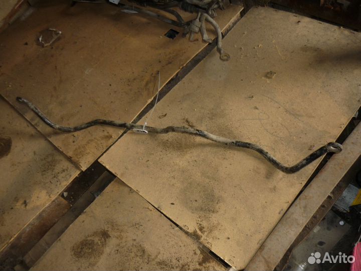 Поперечный стабилизатор передний Дэу нексия