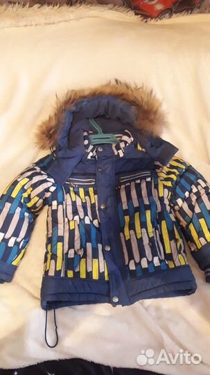 Продам куртки на мальчика