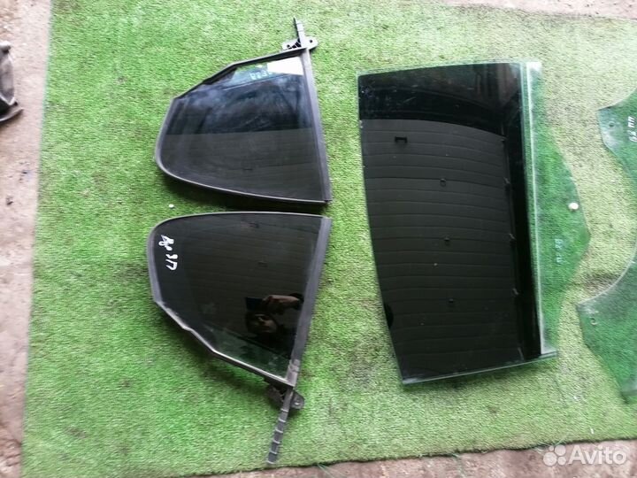 Стекло правое на VW Passat B8 2015-2019