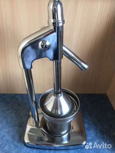 Пресс соковыжималка для цитрусовых и гранат