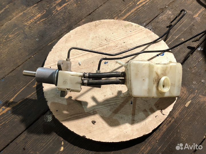 Цилиндр тормозов главный Mercedes Vito Viano W639