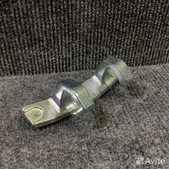 Навес петля люка Whirpool Vestel. 35007456. (0463)