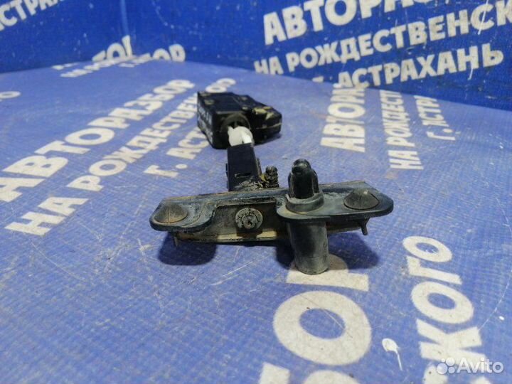 Активатор лючка бензобака Brilliance M2 седан 4G93