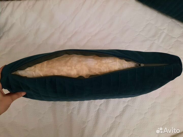 Подушки декоративные для дивана или кровати