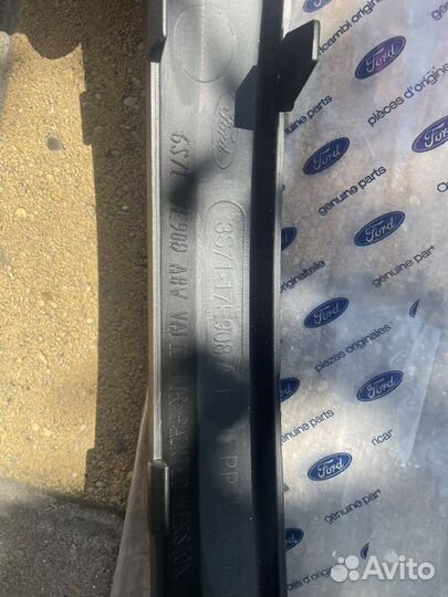 Молдинг переднего бампера ford mondeo 3