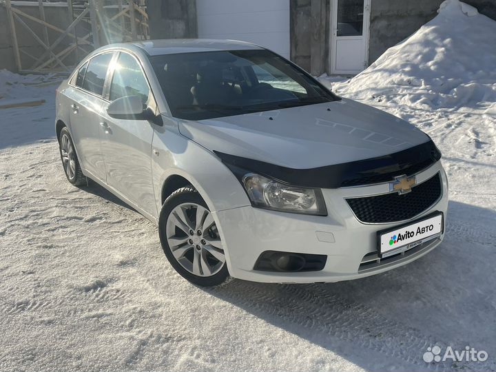 Chevrolet Cruze 1.6 AT, 2010, 136 000 км