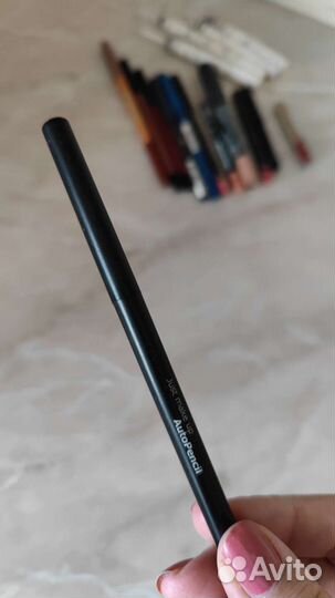 Карандаши для глаз и губ