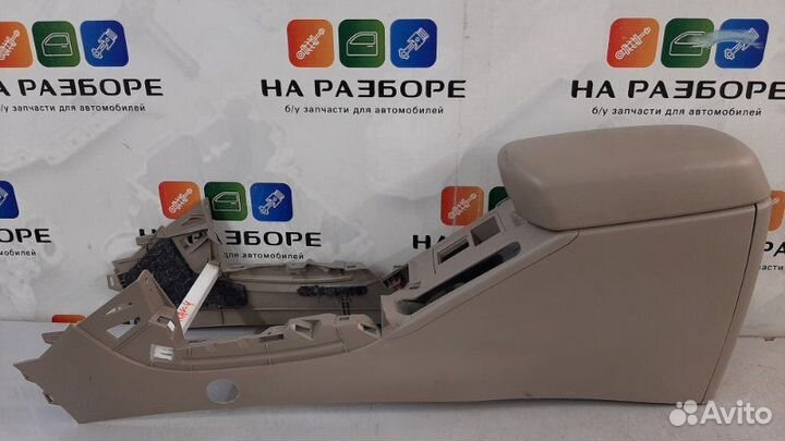 Консоль между сидений Toyota Rav4 ACA30 1AZ-FE