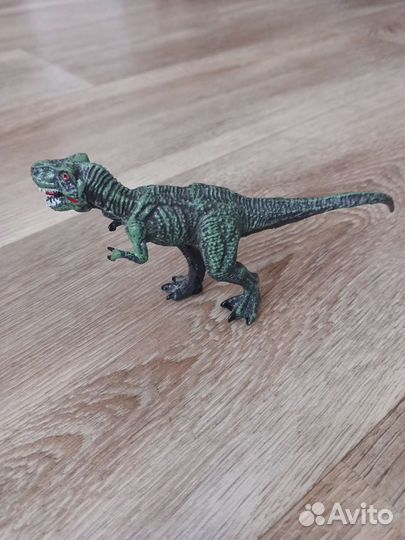 Динозавры игрушки