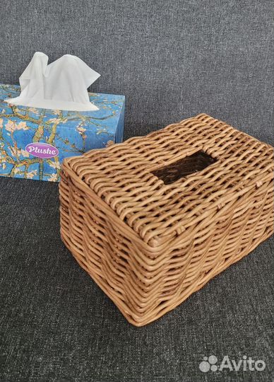 Салфетница плетёная