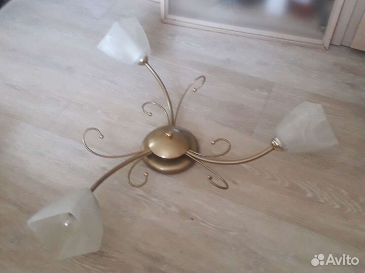 Люстра под потолок