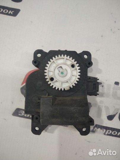 Lifan x50 1.5 Моторчик привода заслонок отопителя