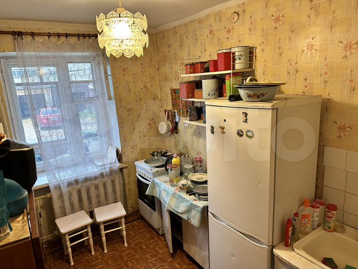 2-к. квартира, 53 м², 1/2 эт.
