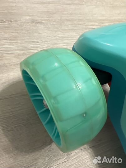 Самокат детский трехколесный новый