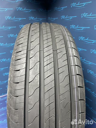 Goodyear EfficientGrip 2 SUV 275/60 R20 115H