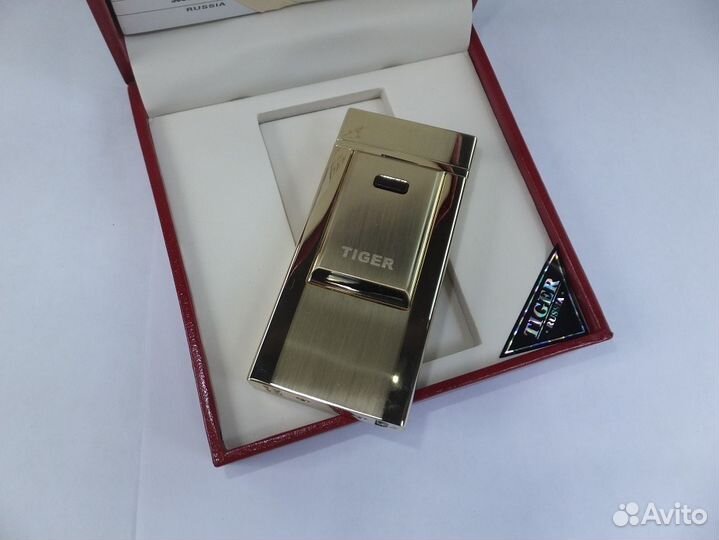 USB зажигалка Tiger золото