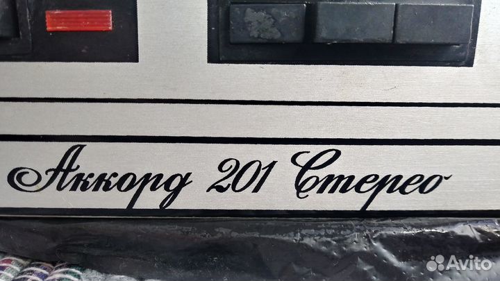 Проигрыватель винила Аккорд 201 стерео + 3 колонки