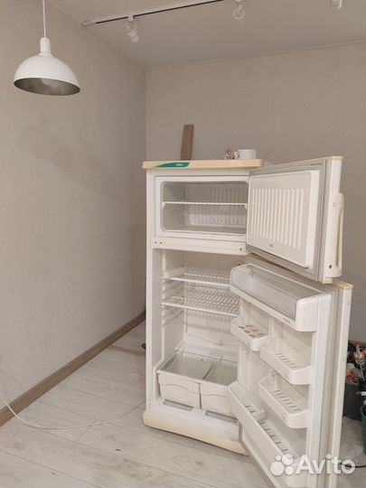 Холодильник Стинол