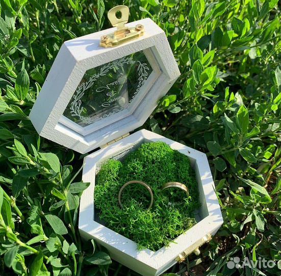 Шкатулка для обручальных колец