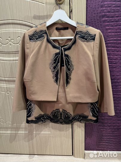 Костюм женский с юбкой 44