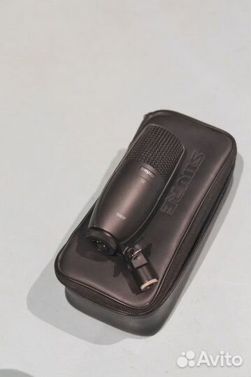 Студийный конденсаторный микрофон Shure SM27