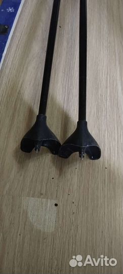 Лыжи с палками и ботинками