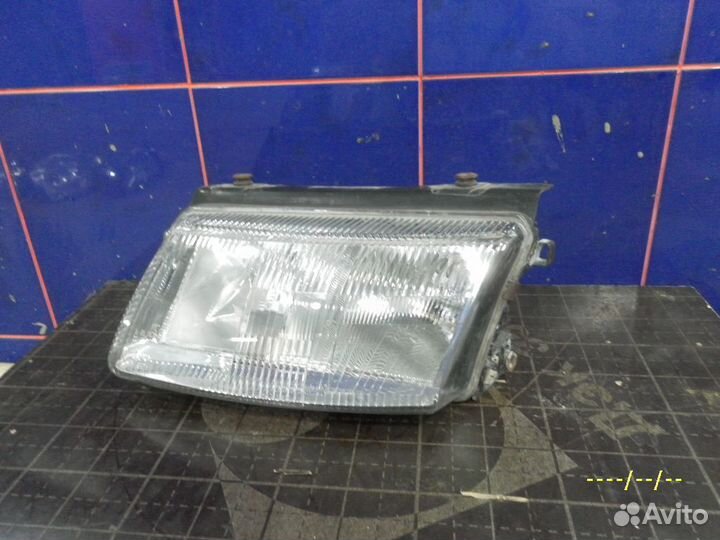 Фара левая Volkswagen Passat B5 depo