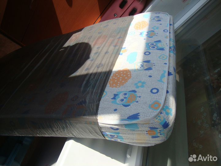 Продам матрац в детскую кроватку
